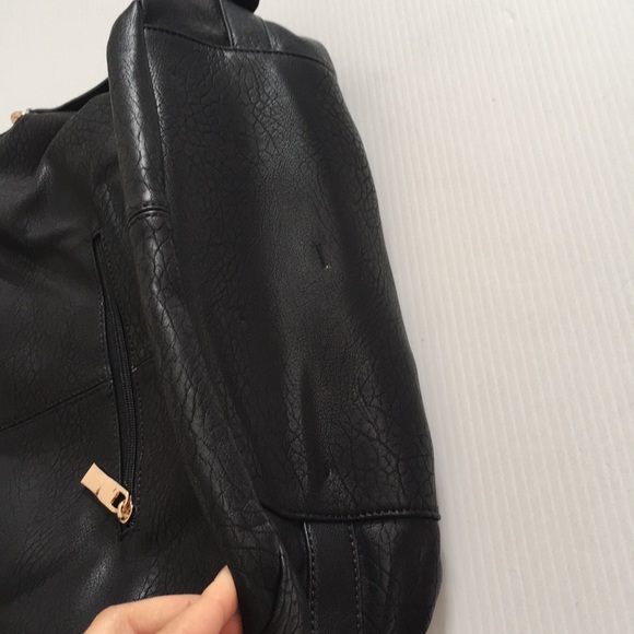 NEW! Snake Print Black Bag Purse - Picture 4 of 5